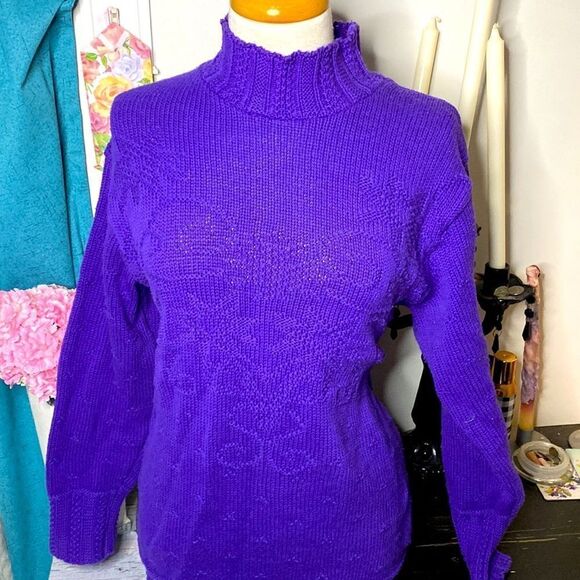 🌷VINTAGE🌷 Long Knit Turtleneck Sweater Dress - Picture 2 of 9